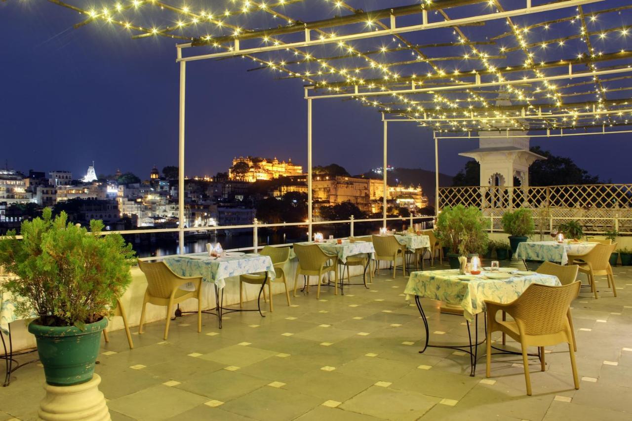 Sarovar - Lake Facing Boutique Hotel On Lake Pichola Udaipur Exterior foto
