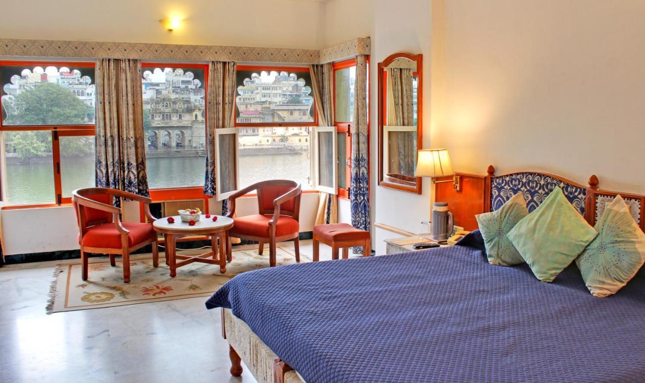 Sarovar - Lake Facing Boutique Hotel On Lake Pichola Udaipur Exterior foto