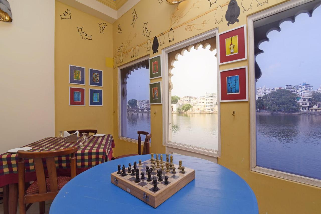 Sarovar - Lake Facing Boutique Hotel On Lake Pichola Udaipur Exterior foto