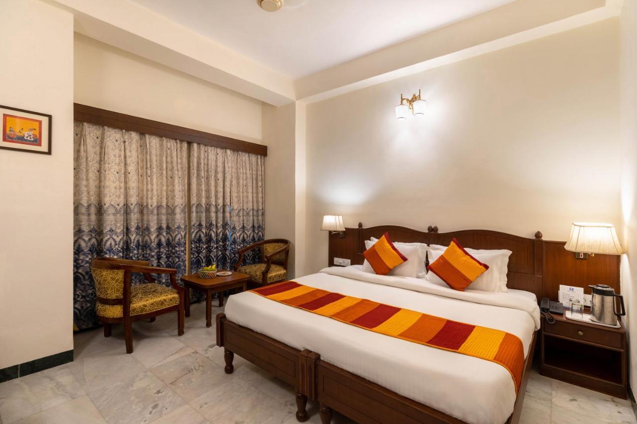 Sarovar - Lake Facing Boutique Hotel On Lake Pichola Udaipur Exterior foto